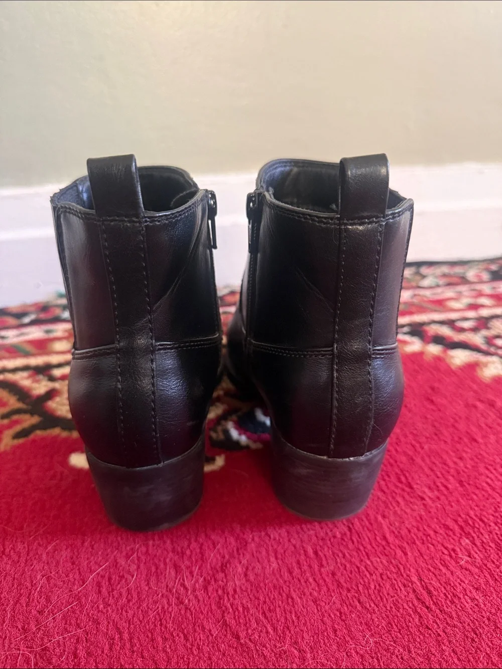 Old Navy Women’s Black Faux Leather Ankle Low Heel Boots Sz 8 EUC
